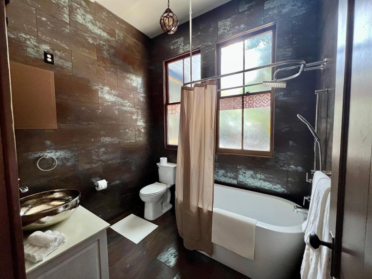 1001 Nights Historic Bed And Breakfast Adults Only St. Augustine Bagian luar foto